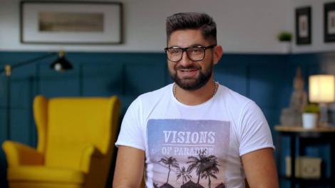 Insula Iubirii. Ispita Ionuț, sacul de box al Denisei. Concurenta își varsă frustrările pe el: Eu sunt obligată să ies cu tine