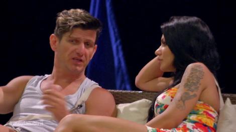 Insula Iubirii. Eusebiu, interesat de ceea ce cred ispitele despre iubita lui. Loredana: Eu nu vă mai văd împreună