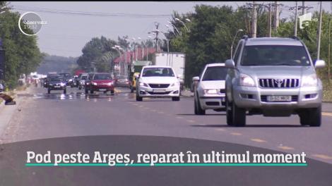Un pod peste râul Argeş a fost închis în ultimul moment! S-ar fi putut dărâma în orice clipă