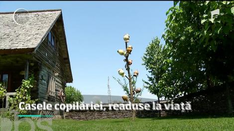 Tot mai mulţi români dau luxul din resorturi pe liniştea din casele de vacanţă