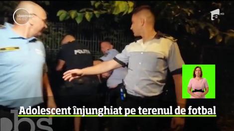 O altercaţie între doi adolescenţi s-a lăsat cu lovituri de cuţit într-un parc din Capitală