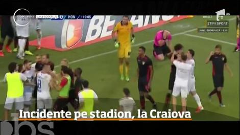 Incident violent la meciul de fotbal dintre Universitatea Craiova şi Honved Budapesta din Europa League