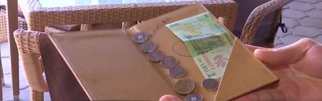 Bacşişul va fi impozitat din toamnă cu 10% și va fi considerat venit de luat în calcul la bănci, pentru un credit