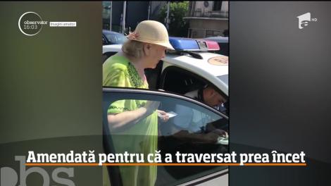 Bătrână amendată pentru că nu ar fi reuşit să treacă suficient de repede strada