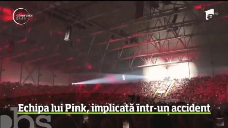 Echipa cântăreţei Pink, implicată într-un accident aviatic!