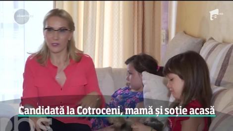 Ramona Ioana Bruynseels, candidată la Cotroceni, mamă şi soţie acasă