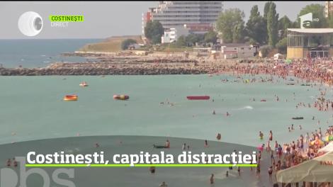 Costineşti, capitala distracţiei. Turiştii au luat cu asalt Litoralul