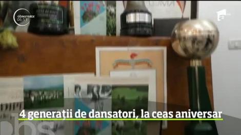 Momente emoţionante. Foştii dansatori din generaţia de aur a Ansamblului Folcloric din Codlea s-au întors acasă