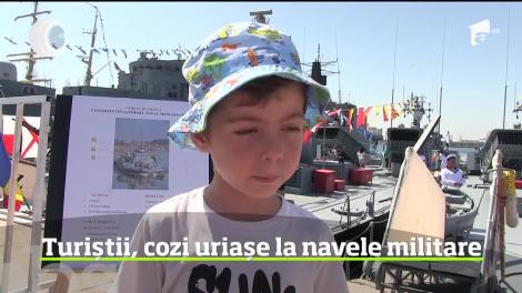 Portul militar din Constanţa, luat cu asalt de mii de turişti
