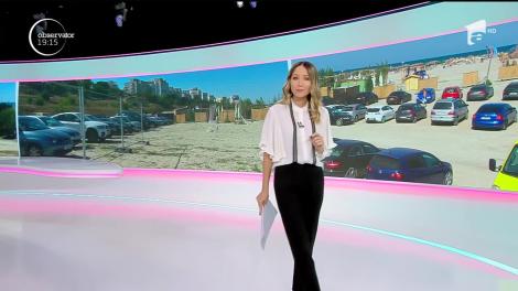 Turiştii au transformat una din cele mai populare plaje din Constanţa într-o imensă parcare