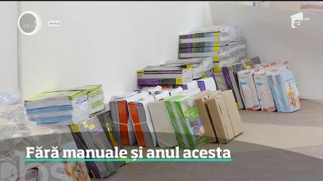 Elevii vor începe şcoala tot fără manuale pe bănci