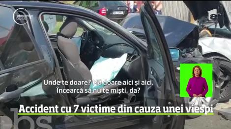 A provocat un accident cu șapte victime în Argeş și a dat vina pe o viespe! O adolescentă este în comă! Atenție, imagini cu un puternic impact emoțional! Video