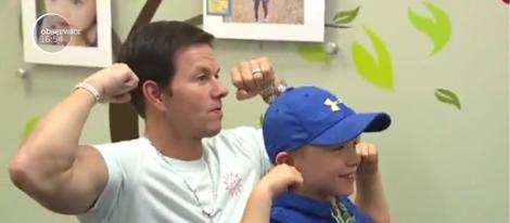 Gest neașteptat făcut de actorul Mark Wahlberg pentru un copil de șase ani care a învins cancerul la creier