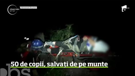 50 de copii au fost în pericol pe munte, după ce împreună cu un grup de profesori au urcat pe un traseu periculos din Bucegi