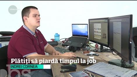 Angajaţii români pierd două ore zilnic la cafea, în discuţii cu colegii sau pe siteuri de socializare