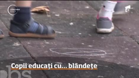 "Parentingul cu blândeţe", modul sănătos de educare a copilului, este varianta pe care merg din ce în ce mai mulţi părinţi