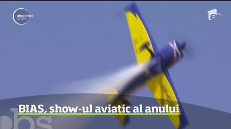 Cel mai mare show aviatic din România s-a încheiat. Zeci de mii de oameni au stat cu ochii aţintiţi spre cer