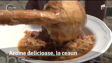 Concurs de gătit la ceaun, în Târgu-Mureş. Bucătarii au venit cu cele mai bune reţete