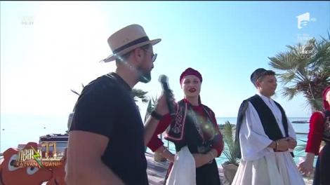 Suzana și Daciana Vlad & Ianina cântă, la Neatza cu Răzvan și Dani, melodia "Chicuti di ploaii"