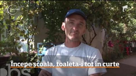 Începe şcoala, iar în peste o mie de unităţi de învăţământ toaleta este tot în curte