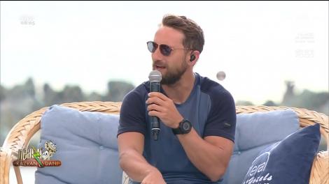 Încă un incident sexy la Neatza cu Răzvan și Dani! Ramona Olaru și-a rupt rochița, în direct: ”E un semn!”