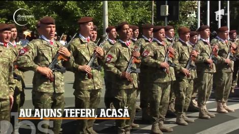 Ceremonie emoţionantă la Galaţi. Patru sute de militari s-au întors din Afganistan