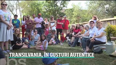 Localnicii din Cund, Transilvania, şi-au deschis porţile caselor şi şi-au aşteptat oaspeţii cu preparate tradiţionale, la un brunch de toamnă