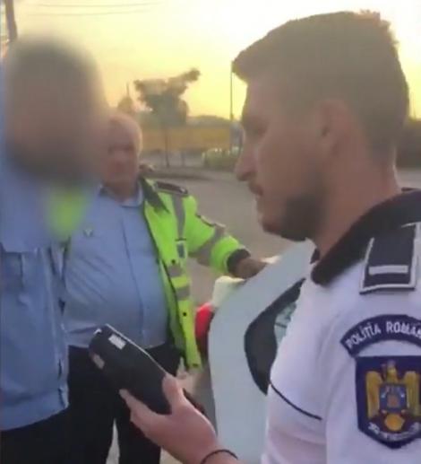 Un poliţist local din Iaşi a rămas fără permis de conducere după ce a fost prins băut la volanul maşinii de serviciu