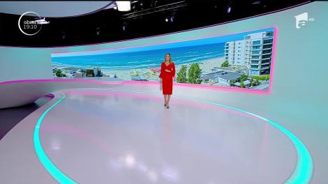 Turiştii au profitat din plin de vreme şi au luat litoralul cu asalt