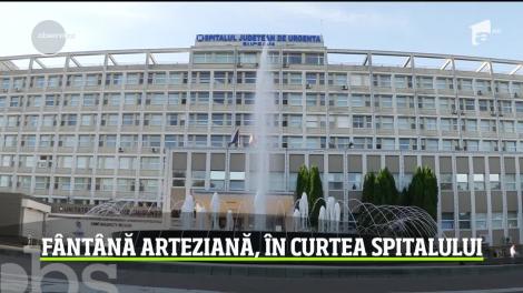În Suceava, Spitalul de Urgenţă a devenit principala atracţie pentru locuitori, după ce în curte a fost construită o fântână arteziană