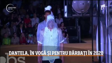 Victoria Beckham a prezentat, la Săptămâna Modei de la Londra, o colecţie dedicată femeilor active