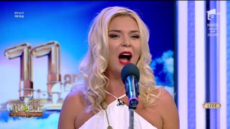 Crina Matei cântă, la Neatza cu Răzvan și Dani, melodia - Nu-i spune mamei
