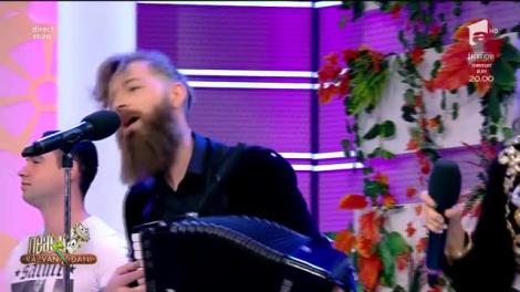 Ecaterine & Dimitri cântă, la Neatza cu Răzvan și Dani, melodia "Cik Cik"