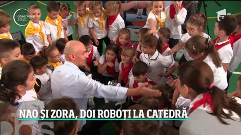 Doi roboţi simpatici le-au luat locul profesorilor la catedră, pentru o zi, la o școală din Constanța