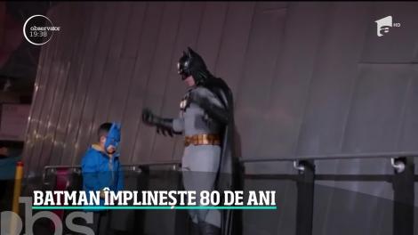 Celebrul personaj Batman împlineşte 80 de ani. Supereroul este sărbătorit în toată lumea