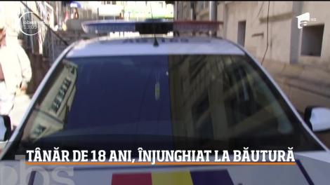 Un tânăr de 18 ani, din Câmpulung Muscel, este în stare gravă la spital, după ce a fost înjunghiat de un prieten la o petrecere