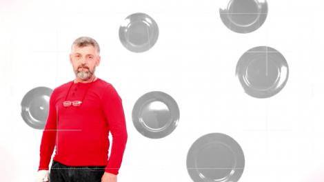 Dorin Stan vrea să dea lovitura la Chefi la Cuțite cu o prăjitură cu bulion