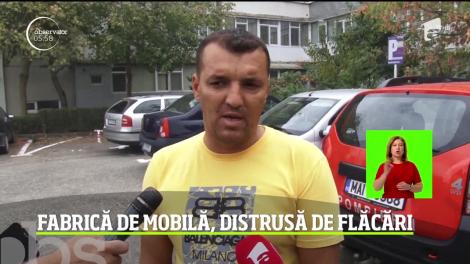 Explozii și flăcări uriașe la Piteşti! Trei oameni au fost salvați în ultima clipă, înainte ca tavanul unui depozit să se prăbușească peste ei