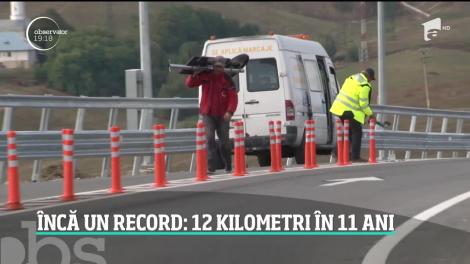 11 ani a durat în România construcţia unei şosele de centură. Şi chiar şi în ziua inaugurării, şoferii au fost nevoiţi să aştepte deschiderea traficului