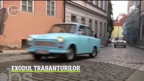 Zeci de maşini au făcut spectacol pe străzi în parada Trabantelor