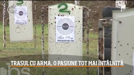 Trasul cu arma, o pasiune tot mai întâlnită în România