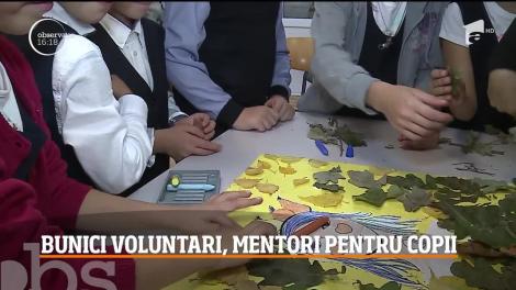 Ziua internațională a persoanelor vârstnice. Bunicii voluntari din Târgu Mureş, mentori pentru copii
