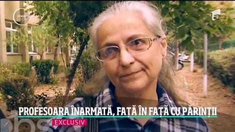 Profesoara dată afară din învăţământ după ce a venit cu pistolul la şcoală s-a întors printre elevi