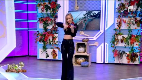 Videoclip! Amadeea Violin a interpretat instrumental piesa "I don' t care"