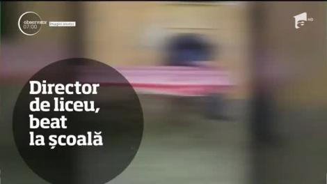 Pereţi care stau să cadă şi munţi de gunoaie: aşa trăieşte, de ani buni, un arădean, care le face viaţa un chin şi vecinilor săi