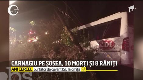 Carnagiu pe şosea din judeţul Ialomiţa. Zece oameni au murit şi opt au fost răniţi după ce un microbuz s-a lovit de un TIR