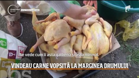 Carne de pasăre vopsită cu galben, vândută la marginea drumului. Ce au pățit comercianții