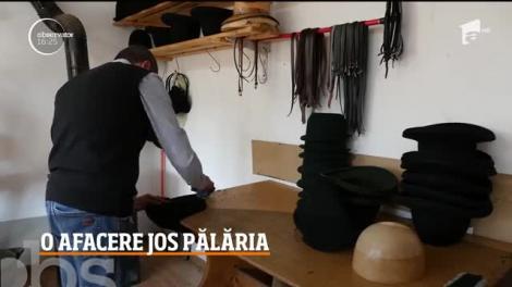Doi soţi din judeţul Alba şi-au creat propria afacere cu pălării realizate în stil tradiţional