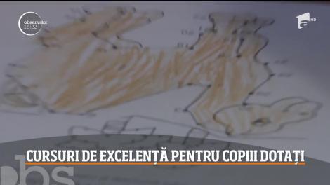 Peste 300 de copii au început programul de cursuri gratuite din cadrul "Clubului de Excelență"