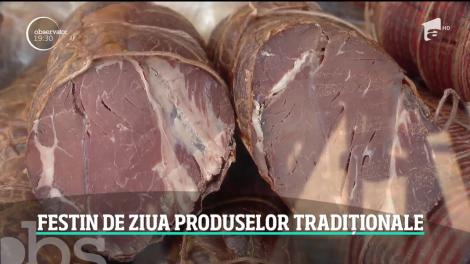 A fost festin cu pastramă de casă, cârnaţi tradiţionali şi caşcaval afumat, de ziua preparatelor româneşti